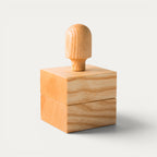 bitSpot cube50s geschlossen: Würfel aus Esche mit Holzgriff