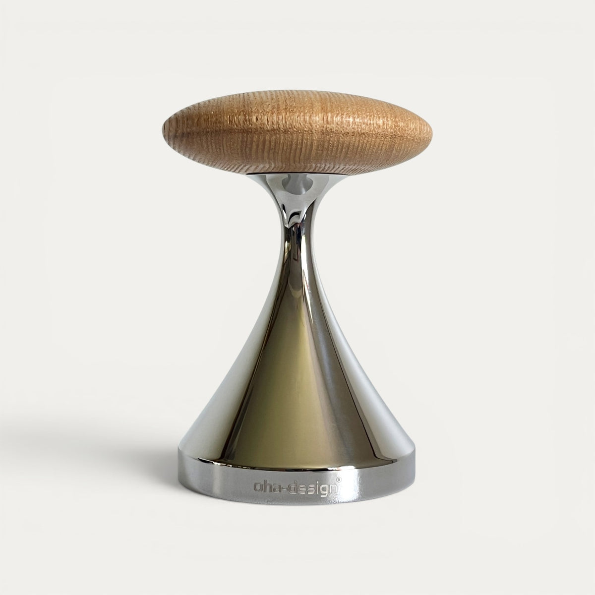Espresso-Tamper dotto No.3 mit Griff aus Esche und Edelstahlbasis